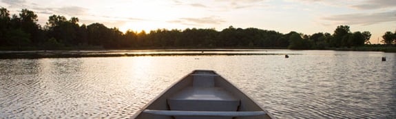 lakeside-cabin-2